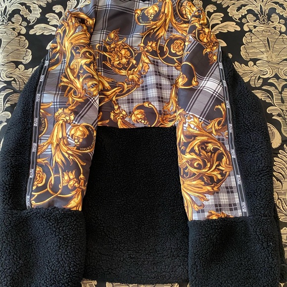 VERSACE JEANS COUTURE
Black Tartan Baroque Print Jacket - Picture 4 of 7